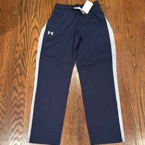 Under Armour boys XL pants. Drawstring. Navy w/ grey strip down leg. Pockets.